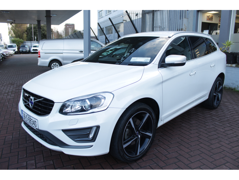 2016 Volvo XC60 - image 8