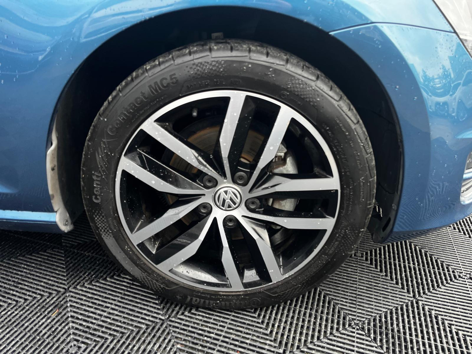 2017 Volkswagen Golf Vw Golf 1.4 petrol,auto, highline model fully loaded with spec €17,700