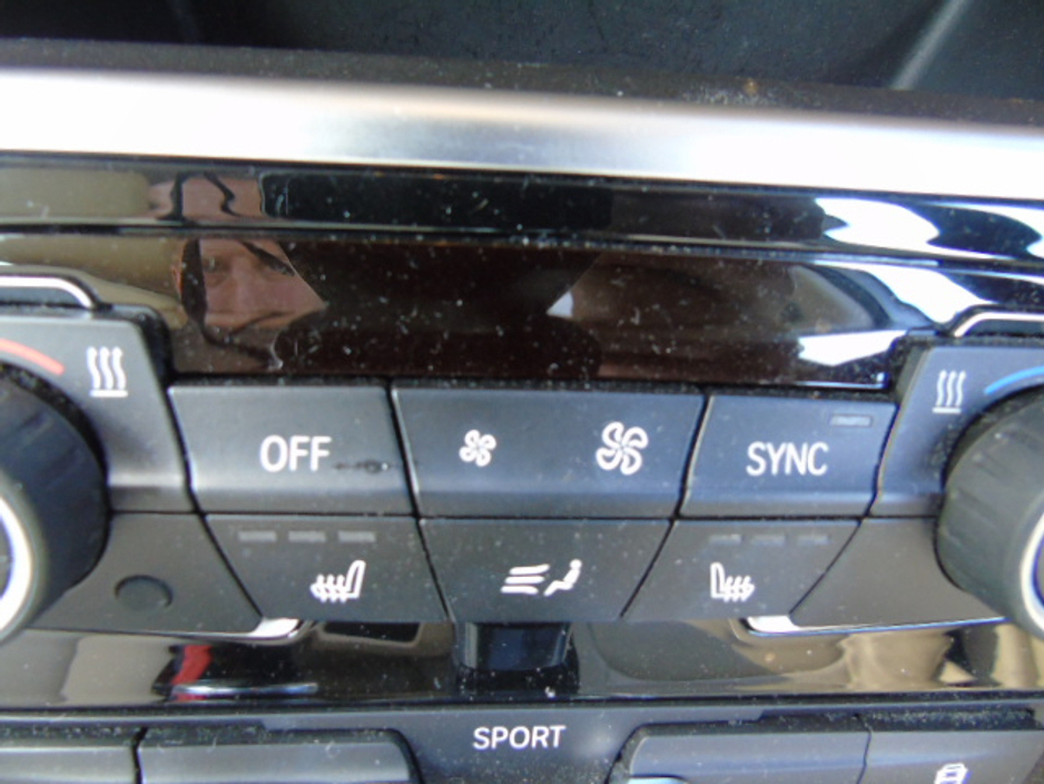 2016 BMW 2 Series Active Tourer - image 13