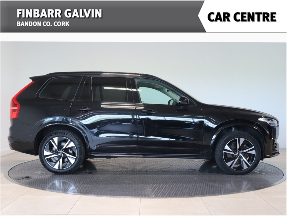 2022 Volvo XC90 - image 8