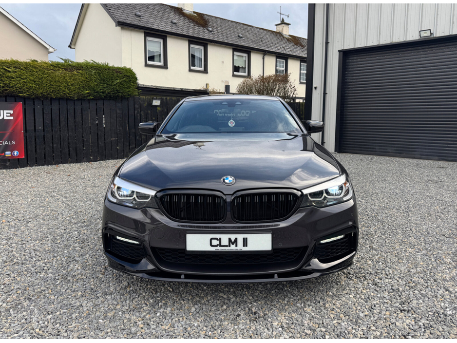 2019 BMW 5 Series - image 12