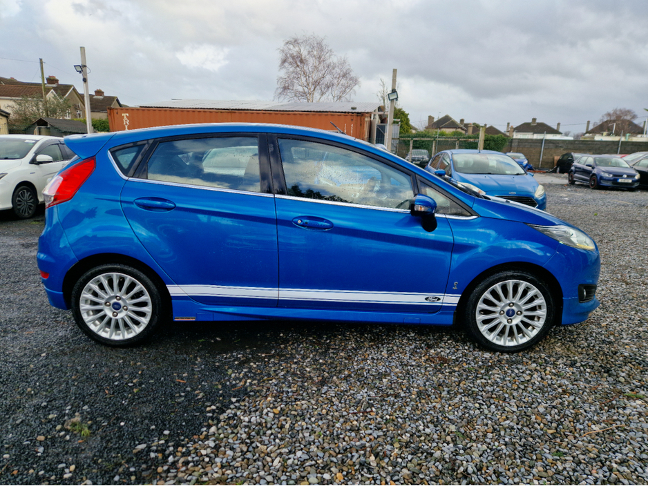 2016 Ford Fiesta 1.0l petrol Auto | High spec €11,450