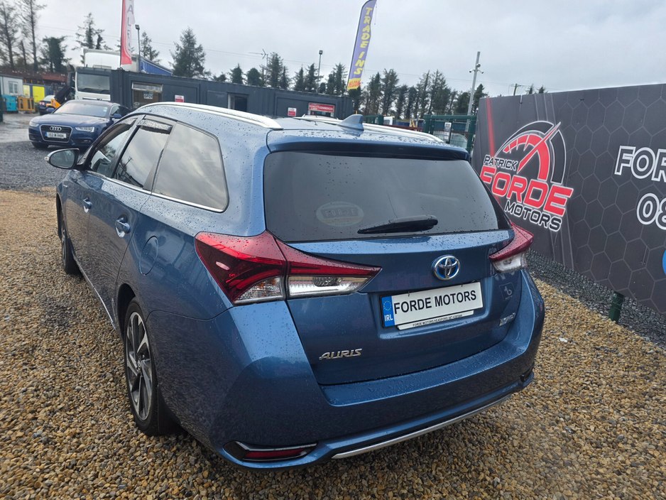 2017 Toyota Auris Hybrid Sol Touring Sports €16,950
