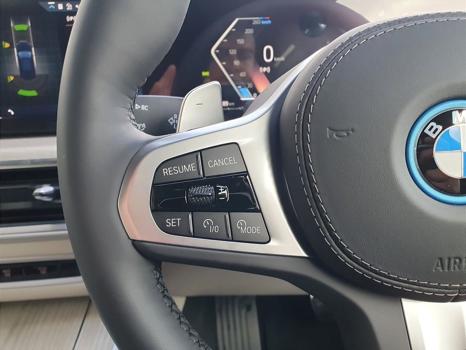 2026 BMW X5 - image 17