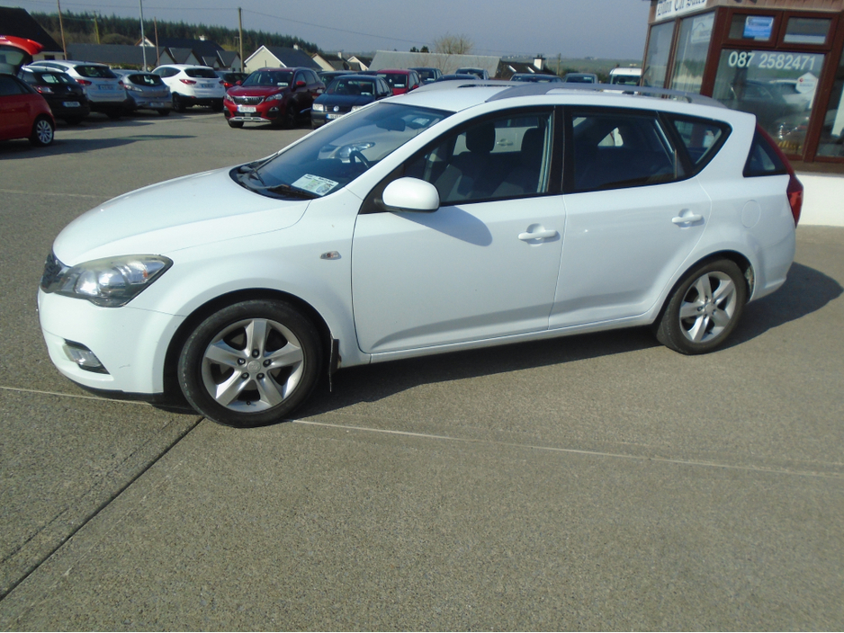 2011 Kia Ceed - image 9