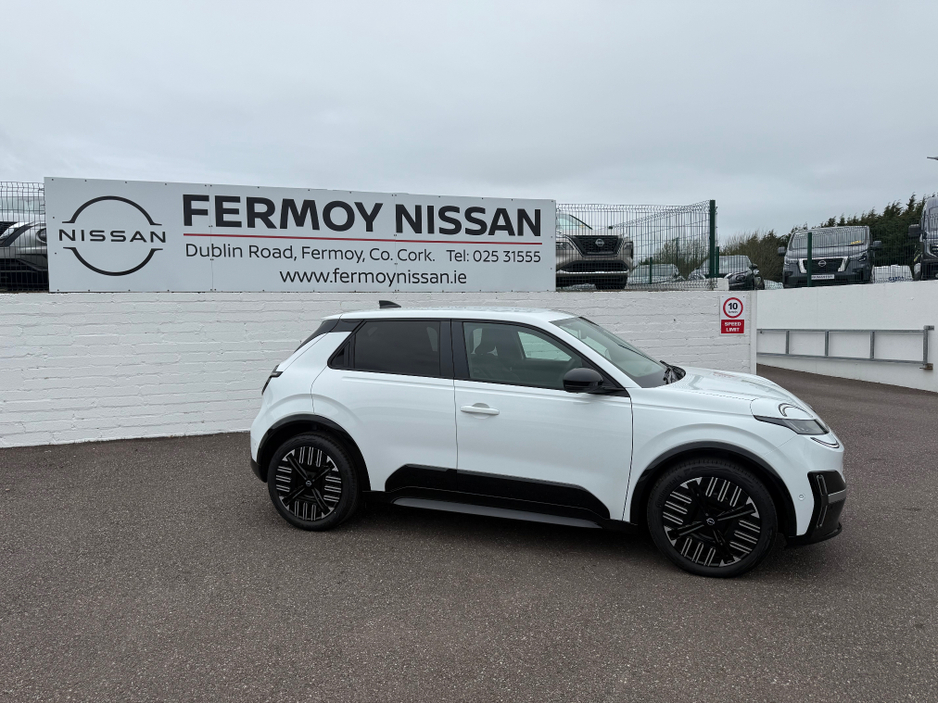 2026 Nissan Micra - image 3