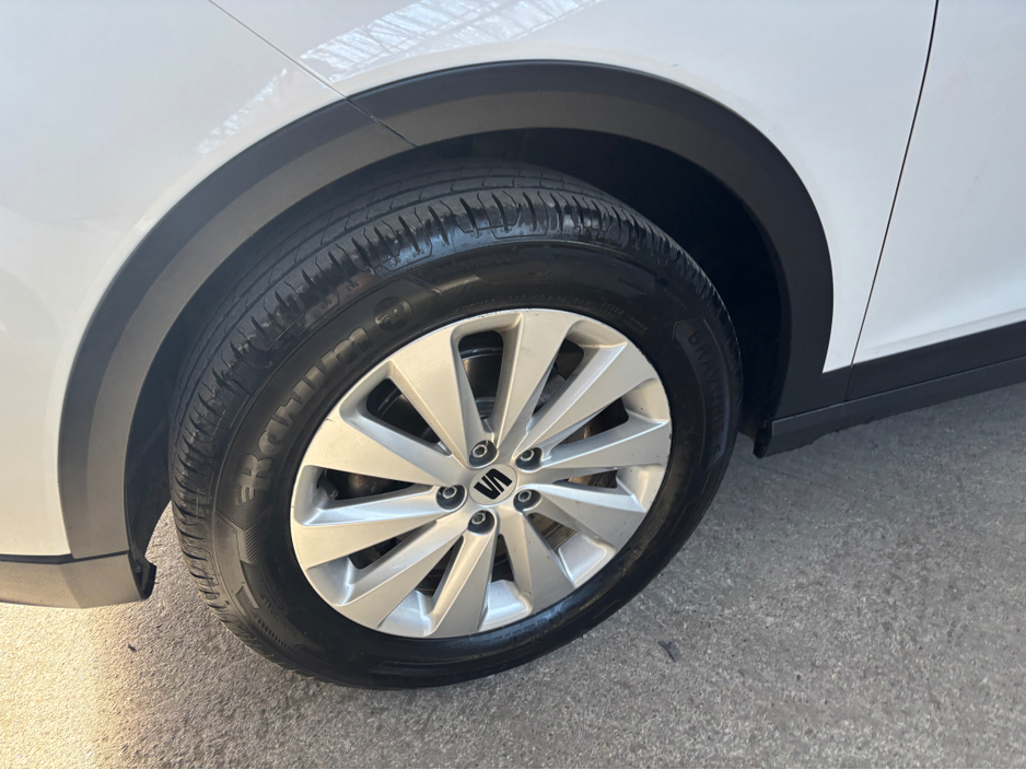 2023 SEAT Arona - image 4