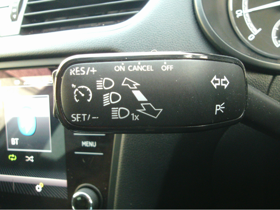 2019 Skoda Octavia - image 15