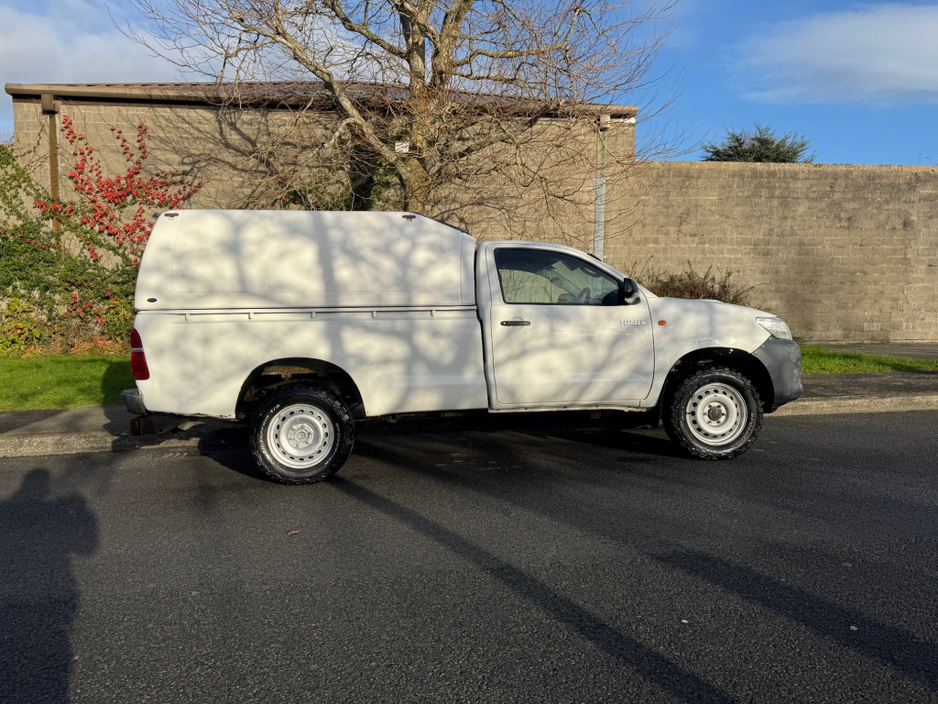 2016 Toyota Hilux ACTIVE D-4D 4X4 S/C HL2 2DR €7,950