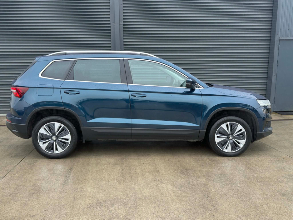 2023 Skoda Karoq - image 3