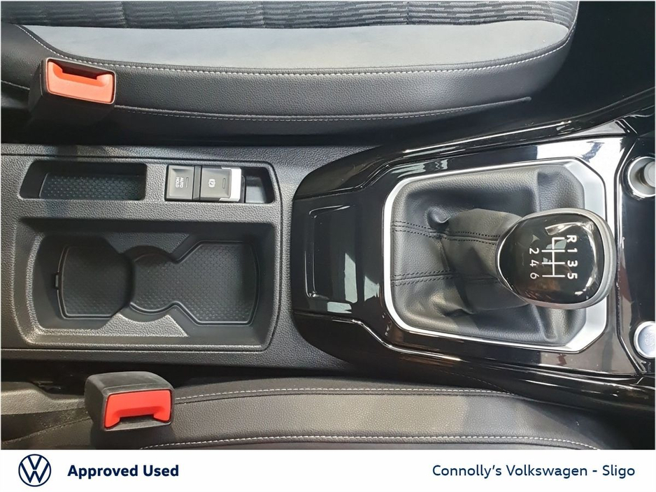 2022 Volkswagen T-Roc - image 16