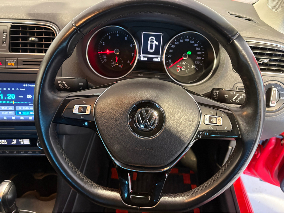 2016 Volkswagen Polo AUTO - 2 YEAR NCT - REVERSE CAMERA €11,950