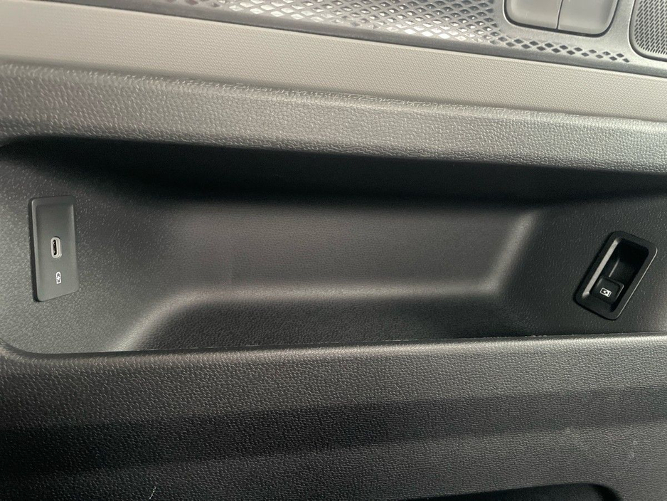 2025 Volkswagen ID.Buzz ID.BUZZ STYLE 86KWH 280BHP LWB €66,975