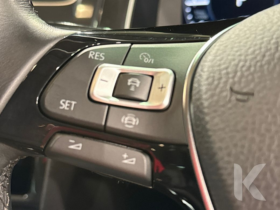 2019 Volkswagen Golf - image 18