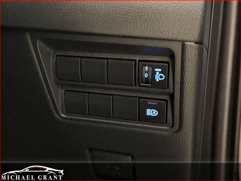 2023 Toyota Yaris Cross 1.5 HYBRID CVT AUTOMATIC LUNA 1 OWNER IRISH CAR €24,900