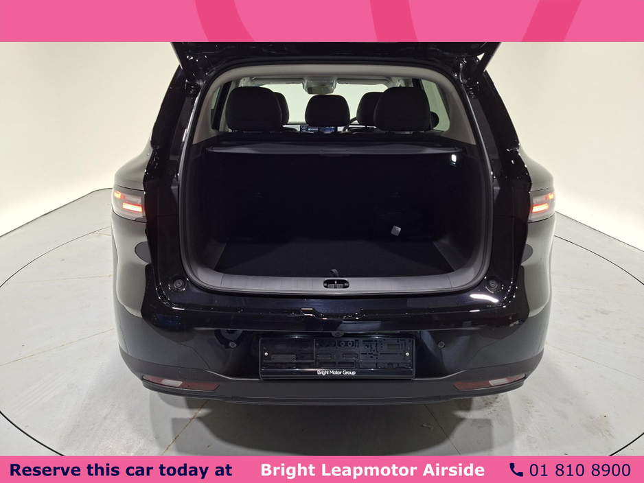 2026 Leapmotor B10 - image 13