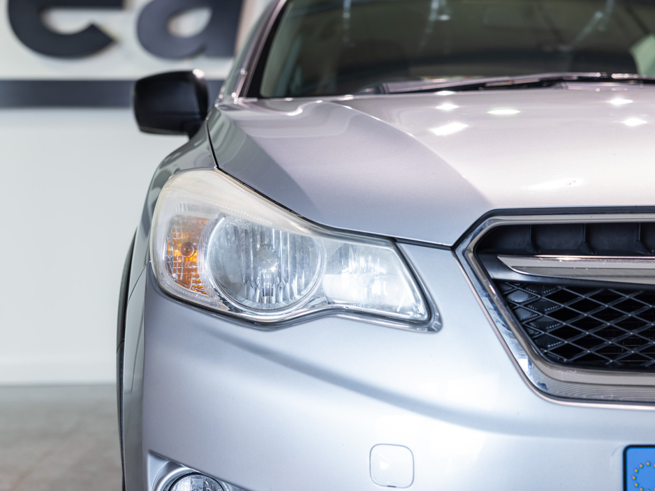 2015 Subaru XV - image 8