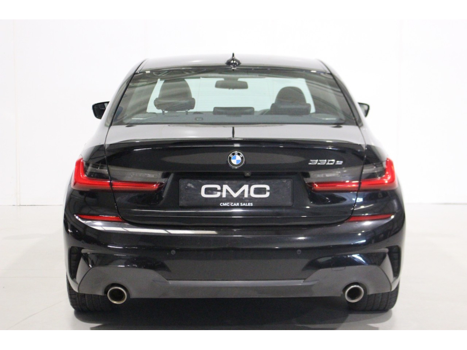 2019 BMW 3 Series - image 6