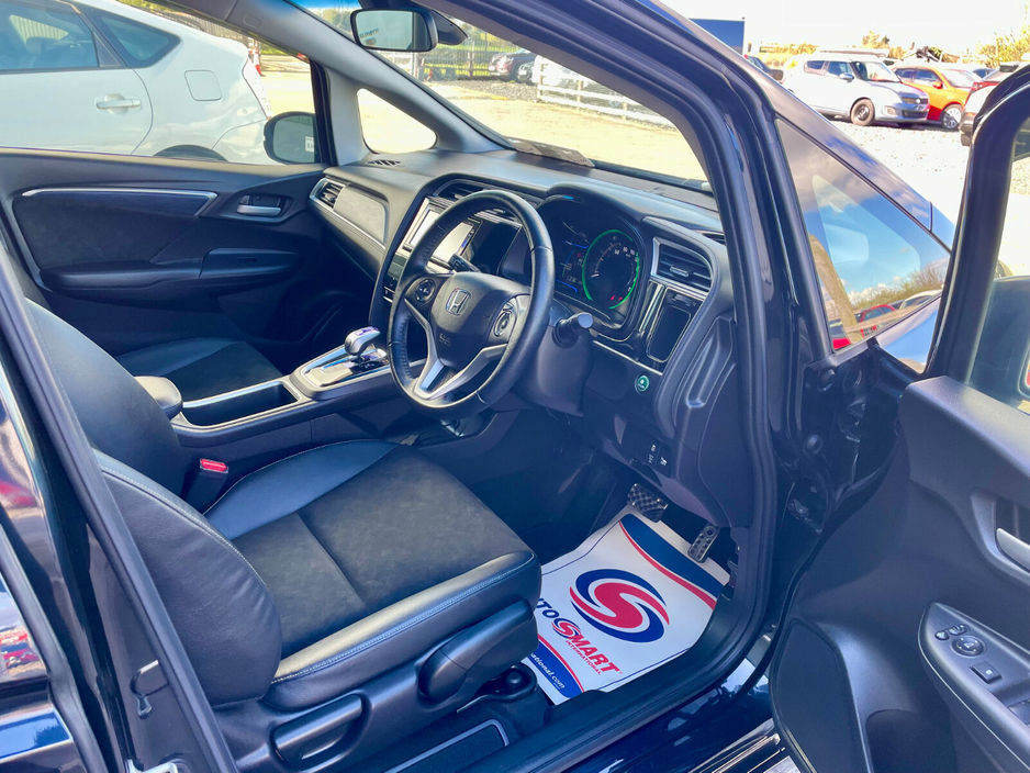 2016 Honda Shuttle - image 13