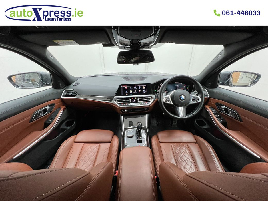 2021 BMW 3 Series - image 2