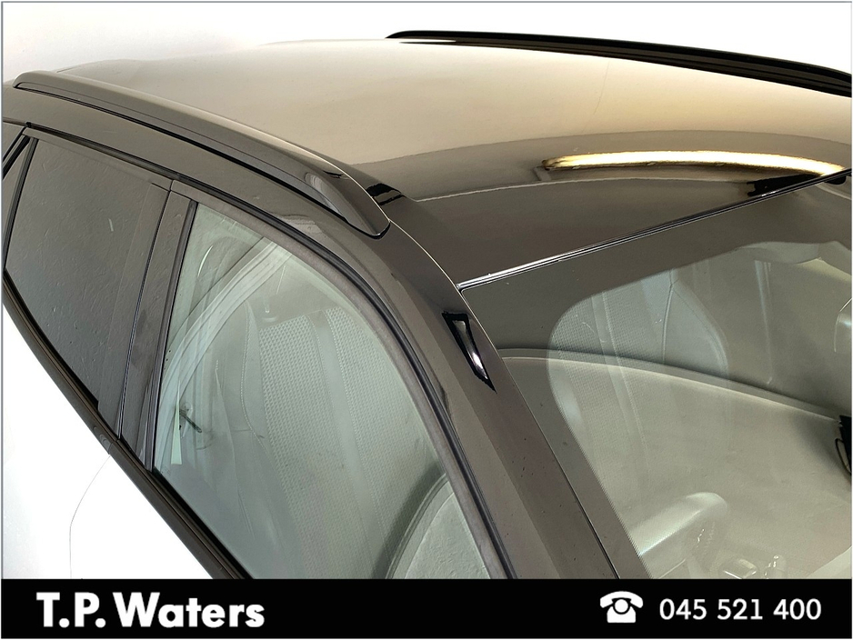 2021 Peugeot 2008 - image 13