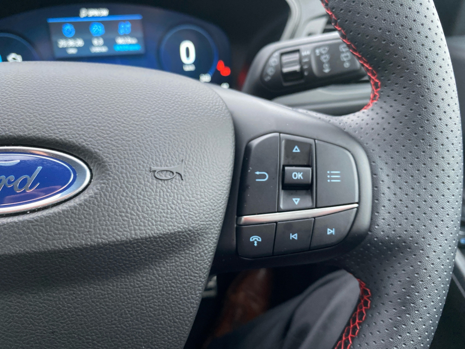 2025 Ford Kuga ST-Line 2.5 PHEV..20" wheels €42,950