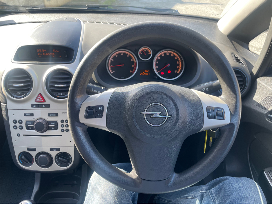 2007 Opel Corsa - image 9