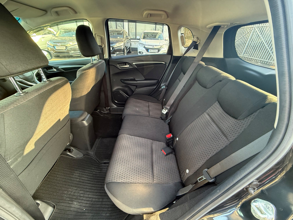 2018 Honda Fit - image 20