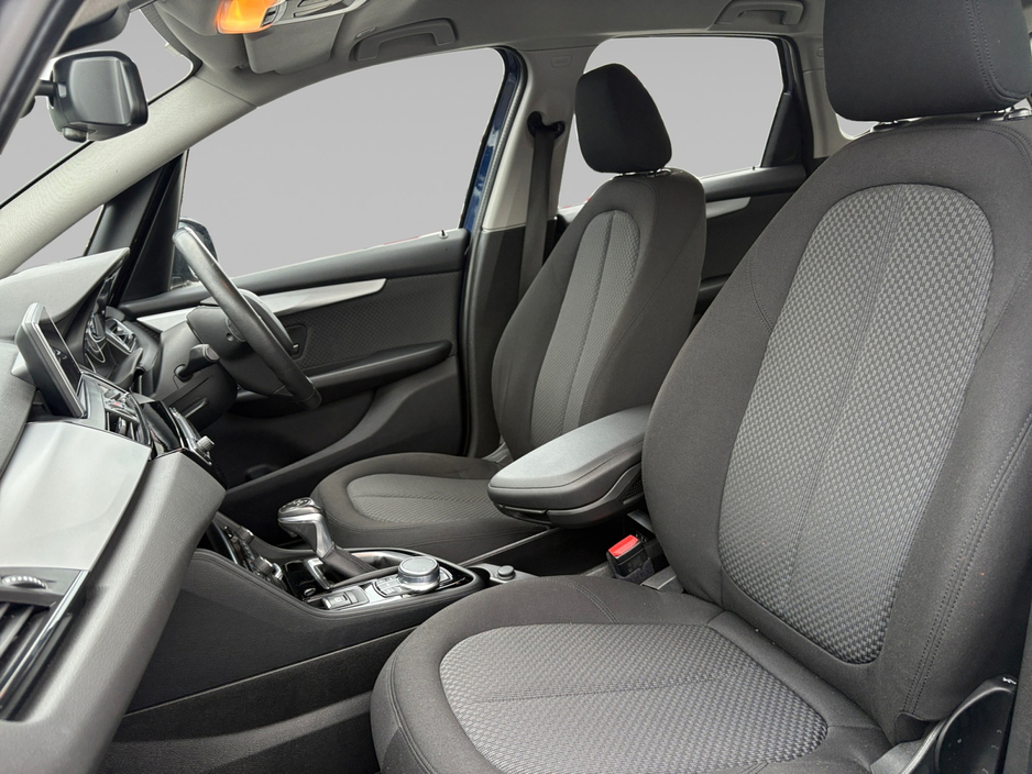 2016 BMW 2 Series - image 10