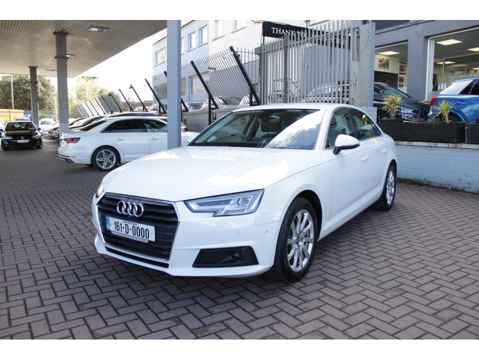 2016 Audi A4 - image 8