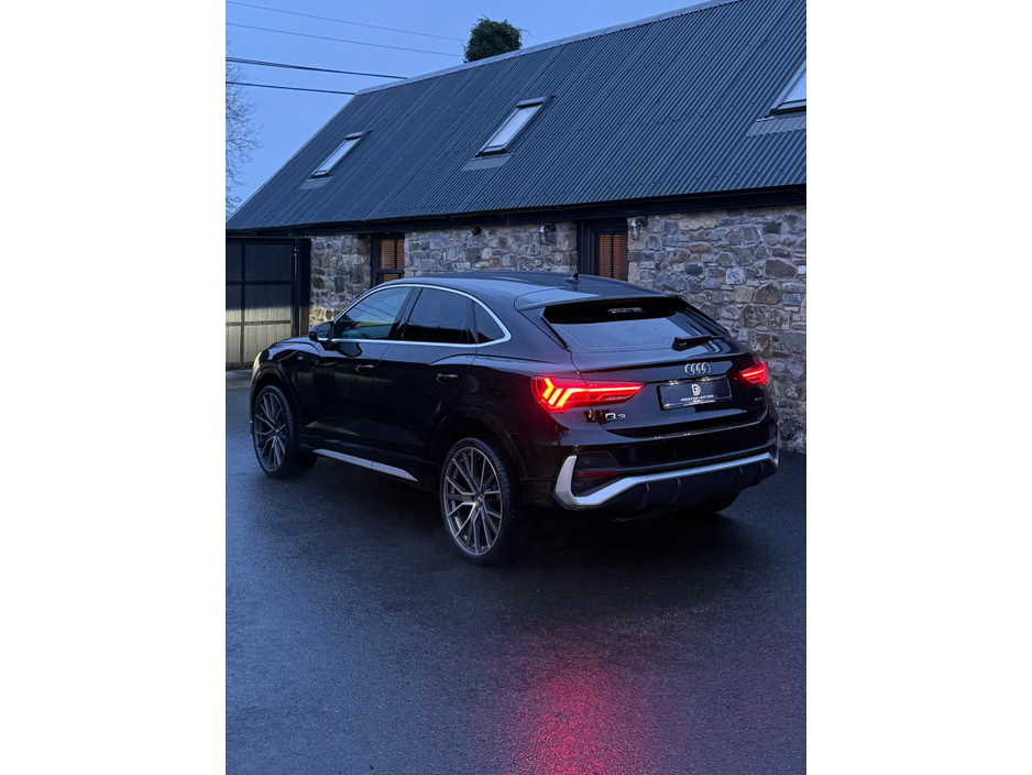 2020 Audi Q3 35 TDI 150HP quattro S line €38,995