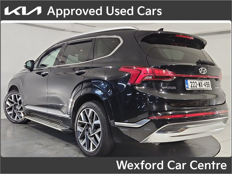 2022 Hyundai Santa Fe - image 3