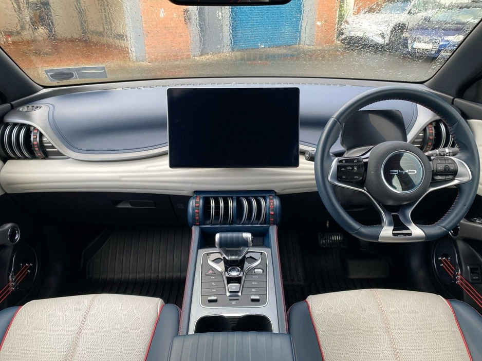 2023 BYD ATTO 3 - image 15