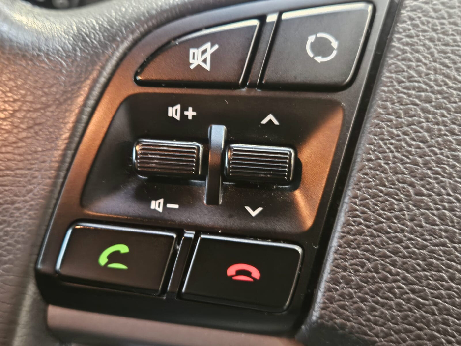 2017 Hyundai Tucson - image 8