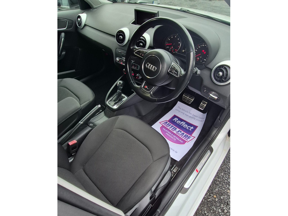 2015 Audi A1 - image 10