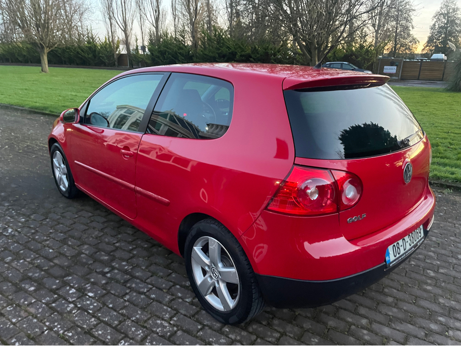 2008 Volkswagen Golf - image 7