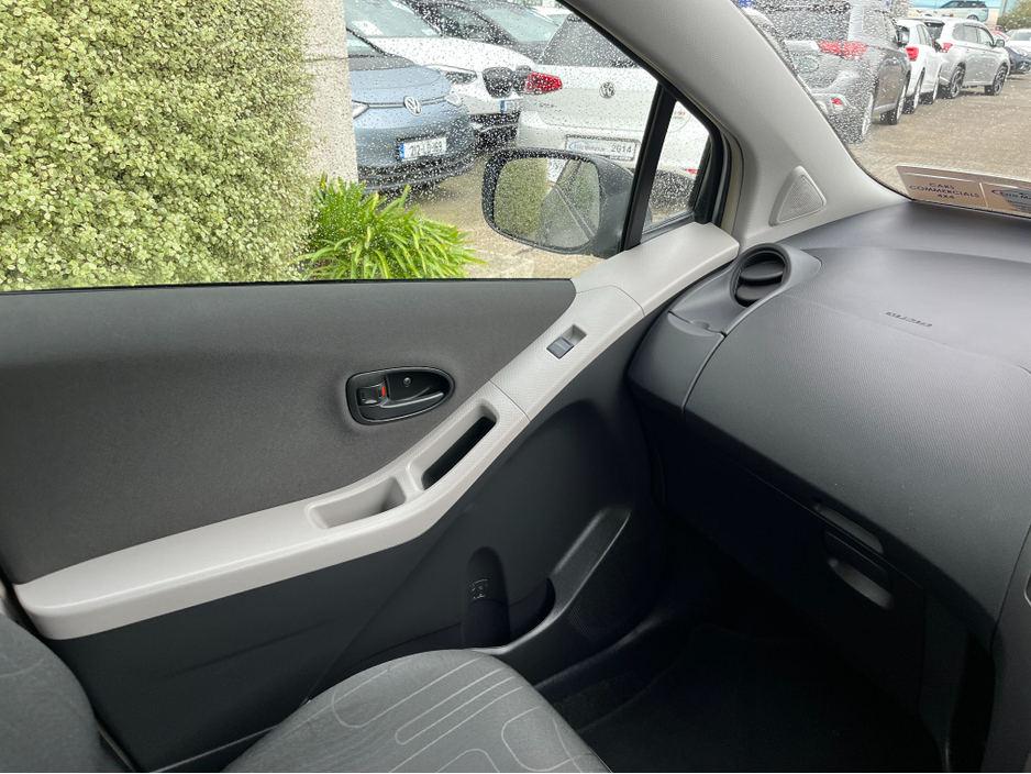 2011 Toyota Yaris 1.4 D4D DIESEL SPORT //LOW MILES// €5,950