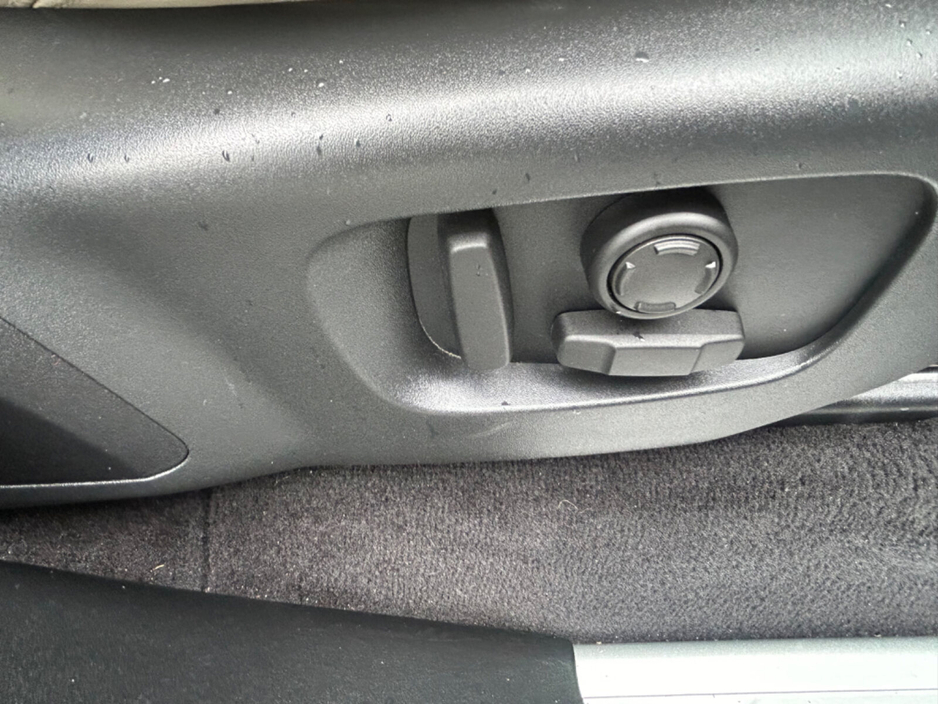 2022 Land Rover Range Rover - image 28