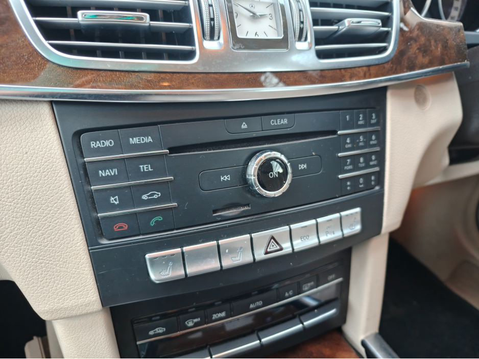 2016 Mercedes-Benz E Class E220 BLUETEC SE 5DR AUTO CDI €16,950