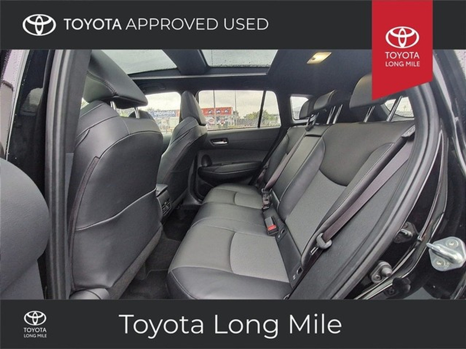 2025 Toyota Corolla Cross - image 7