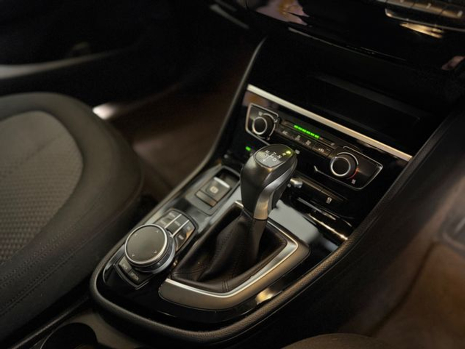 2016 BMW 2 Series - image 10