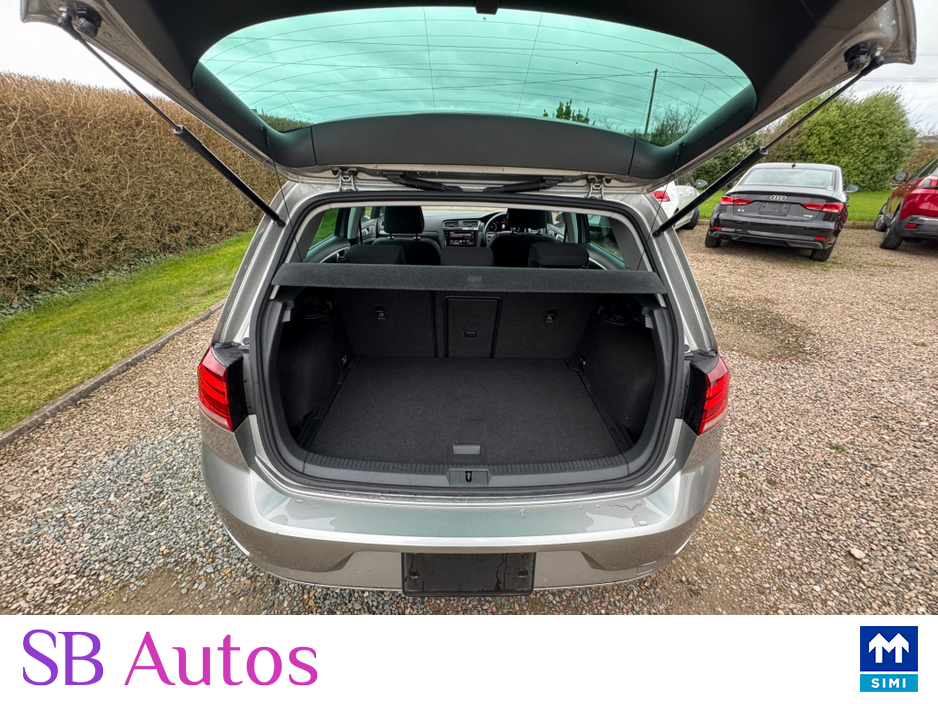 2019 Volkswagen Golf - image 14