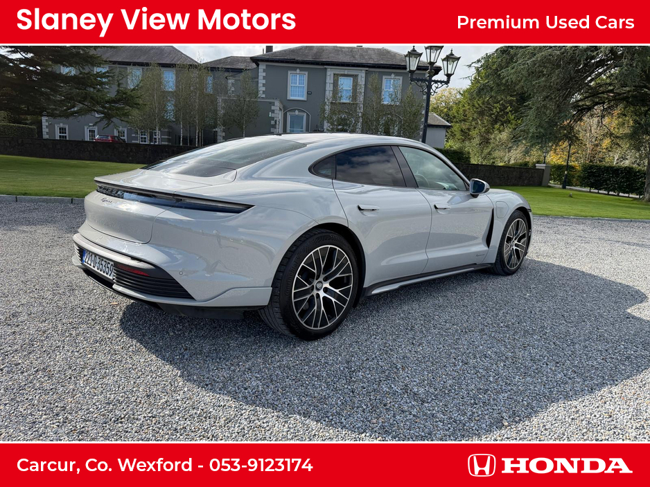 2022 Porsche Taycan - image 8