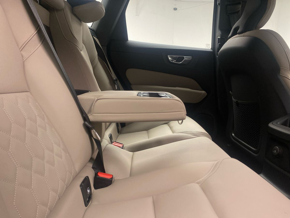 2026 Volvo XC60 - image 20