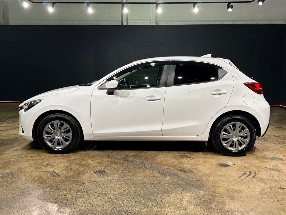 2019 Mazda Demio - image 6