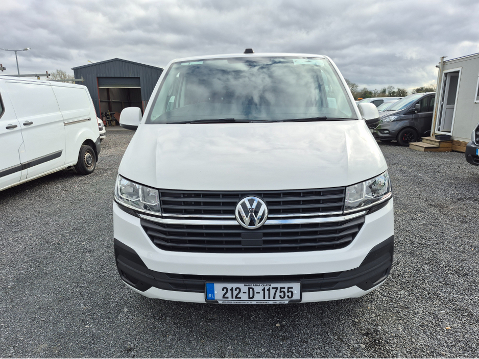2021 Volkswagen Transporter - image 2