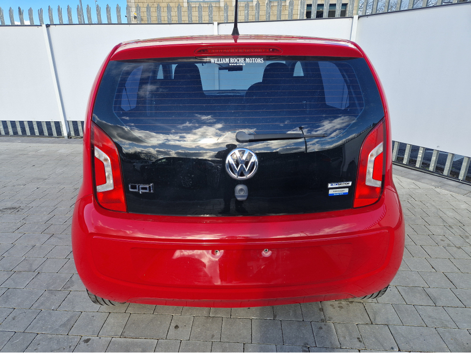2016 Volkswagen up! - image 8