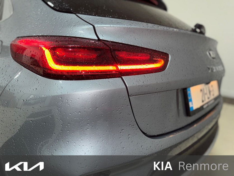 2021 Kia XCeed - image 8