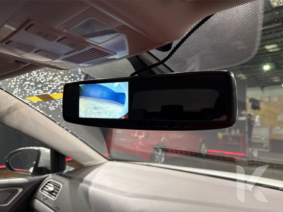 2018 Volkswagen Golf - image 21