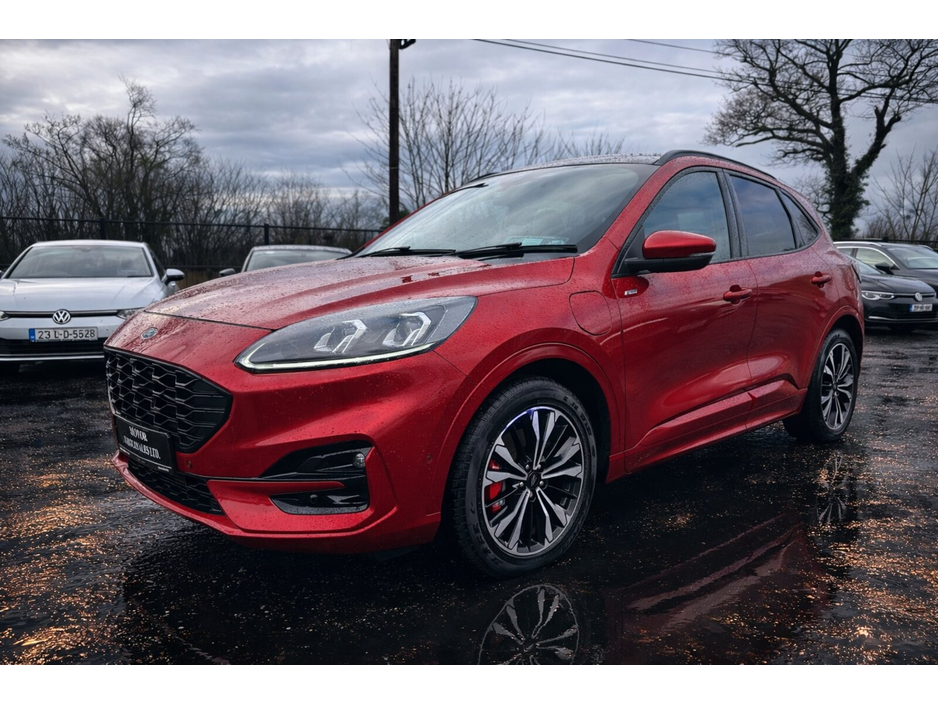 2020 Ford Kuga - image 3